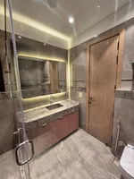 South Delhi Floors - South Ex 2 (4 BHK, 4500 sqft) : Image 1