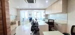 Available 750 sqft furnished office on rent at wakad : Image 1