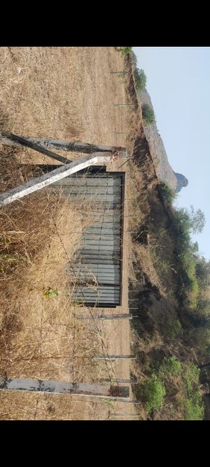 Agricultural Land with small farm house built &electricity and water equipped : Image 2